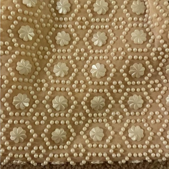 Vintage Ivory and Cream Purse - Picture 6 of 7